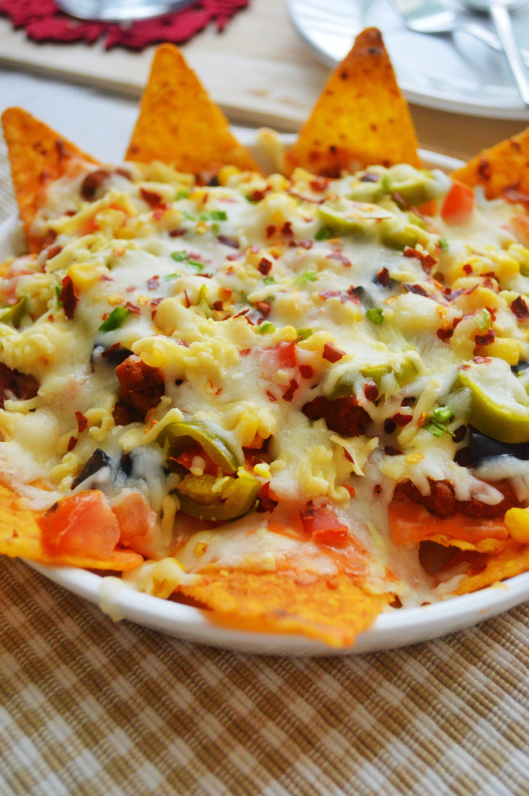 Chicken Nachos - Savory&SweetFood