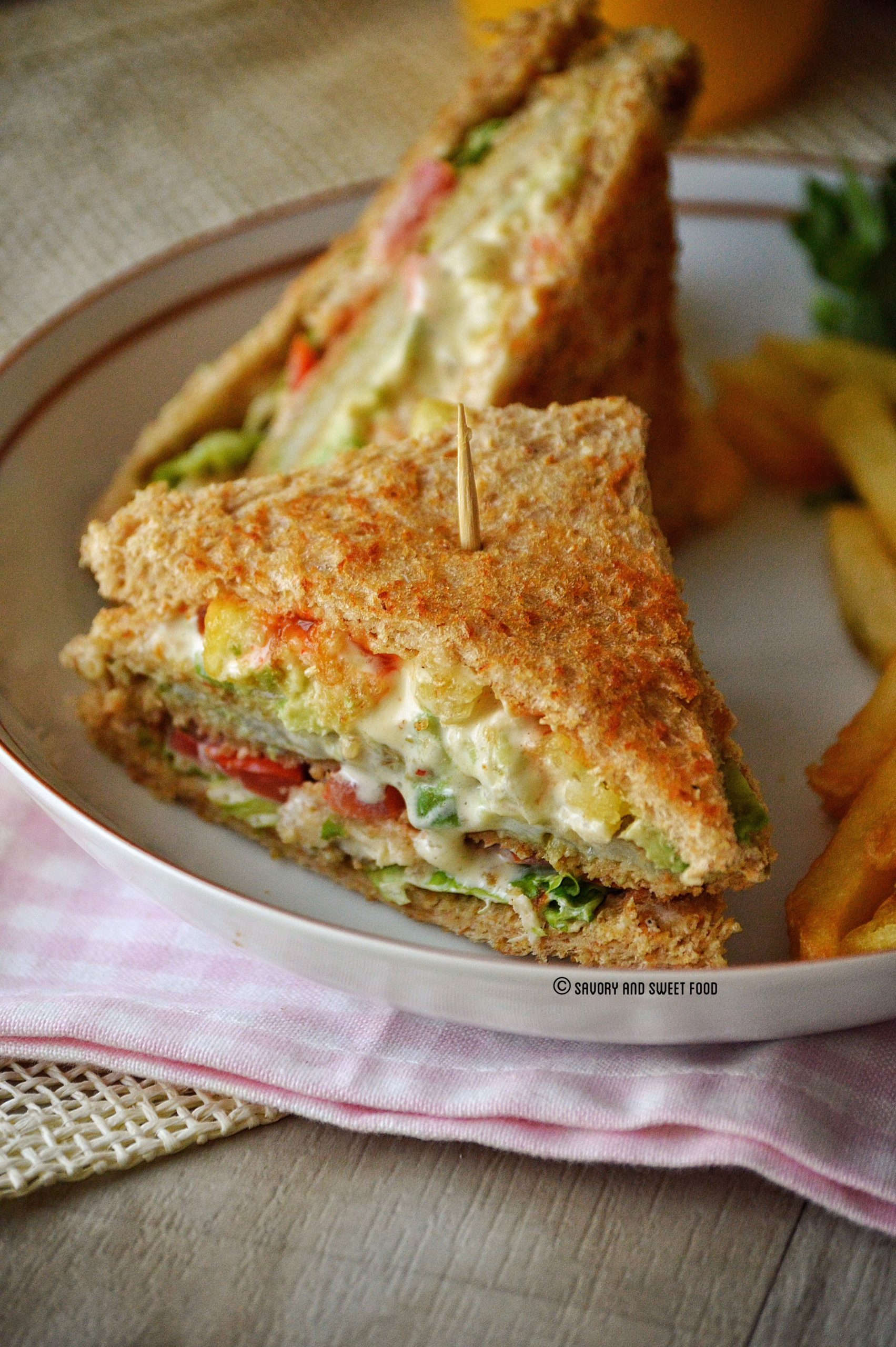 Chicken Club Sandwich - Savory&amp;SweetFood